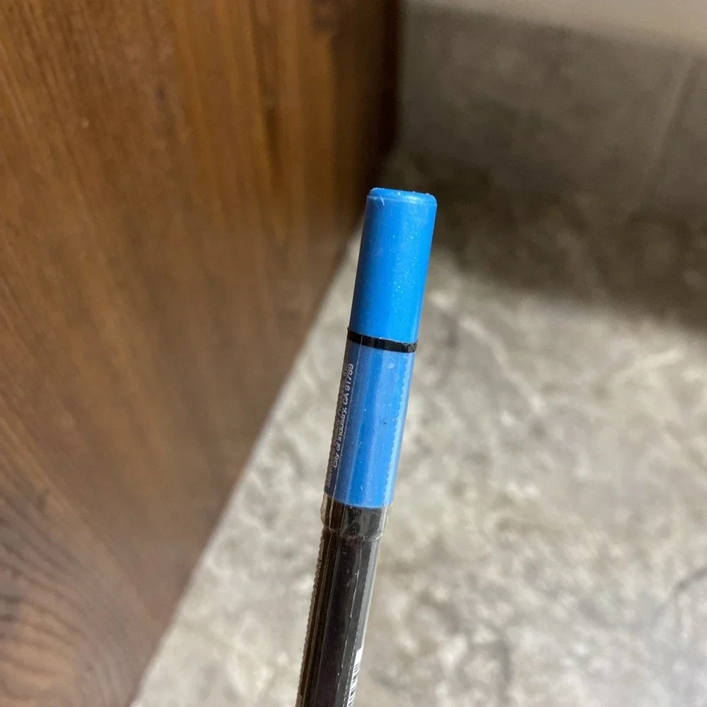 Wet N Wild On Edge Long Wearing‎ Eye Pencil - A253 Hypersky New/Sealed Eyeliner